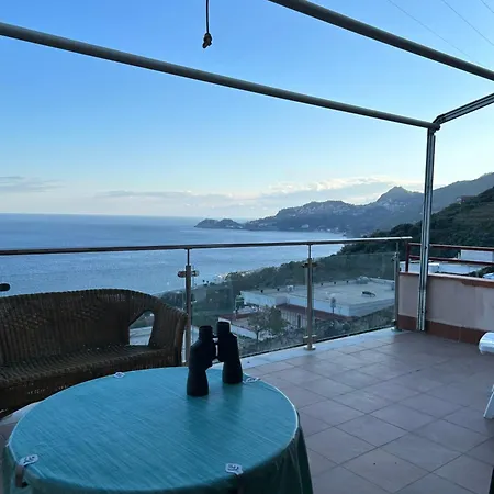 Casa Vacanze “tropicana” *