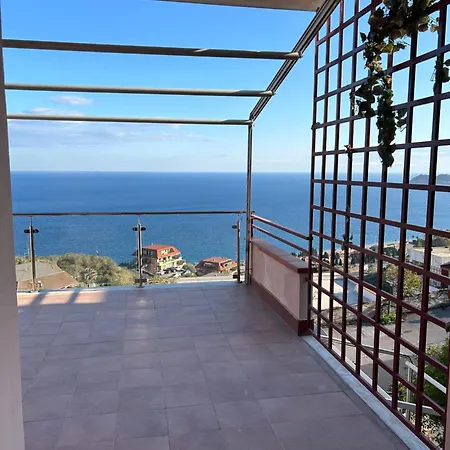 Casa Vacanze “tropicana” 아파트 *